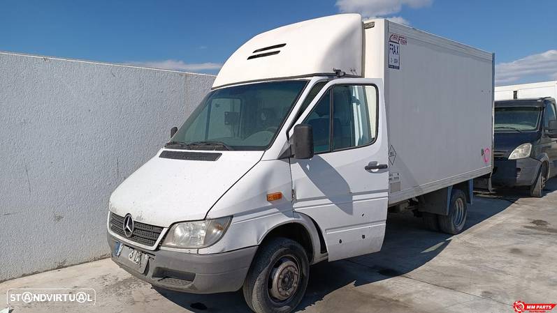 REFORÇO PARA-CHOQUES TRASEIRO MERCEDES-BENZ SPRINTER 4-T FURGÓN - 1