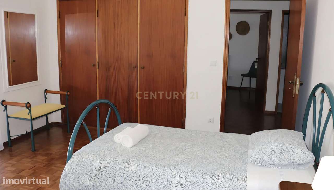Apartamento T2 com Vista Mar | Último Piso | Tamargueira, Buarcos – Fi-13