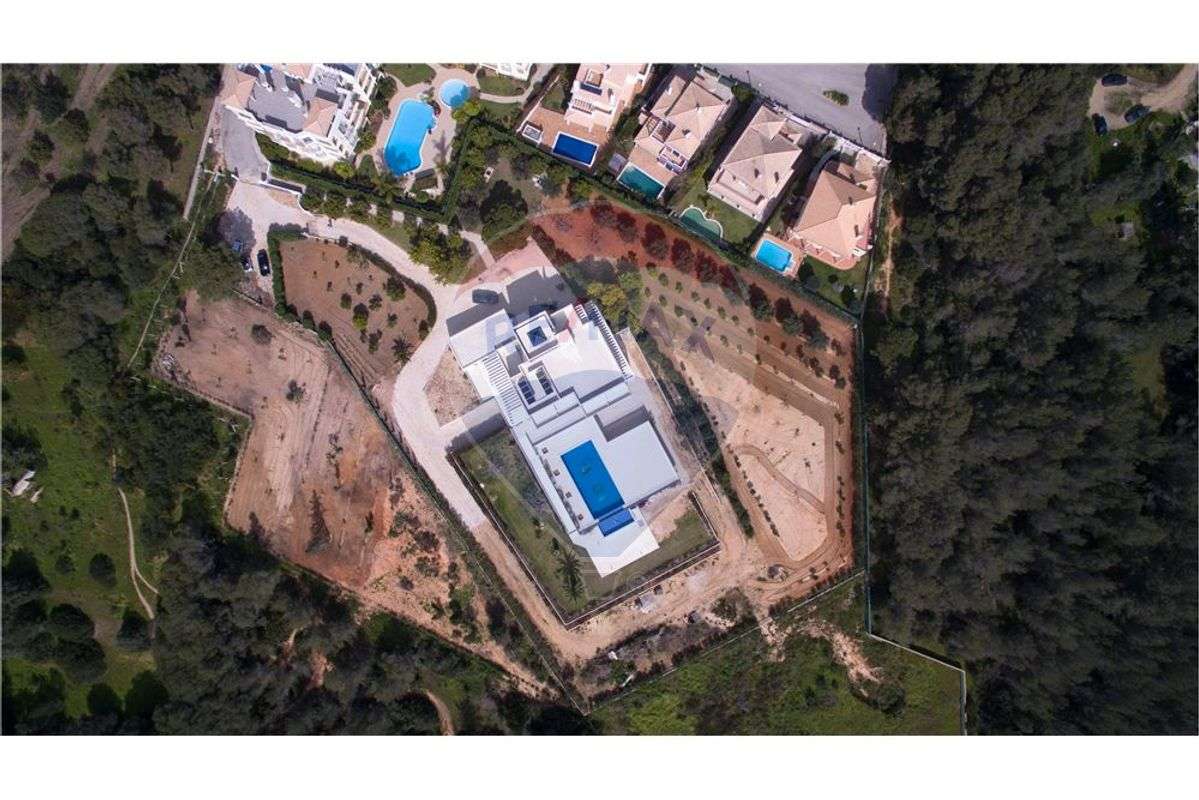 Moradia T5 para venda - Grande imagem: 3/57