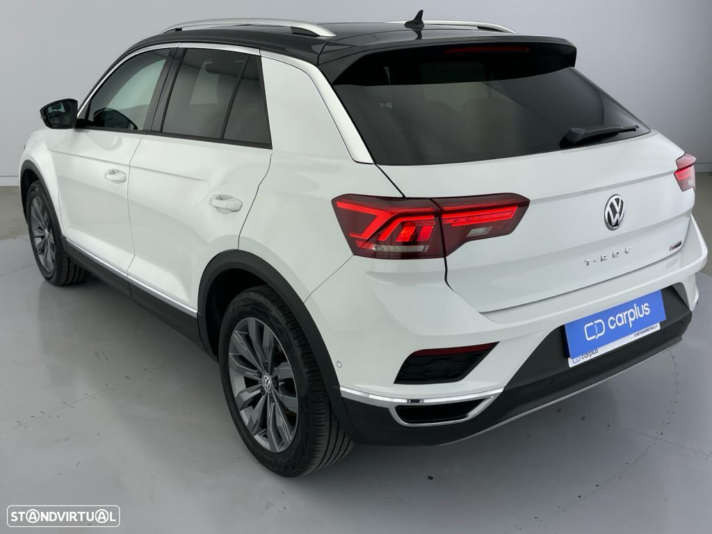 VW T-Roc - 40