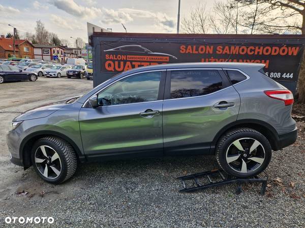 Nissan Qashqai 1.6 DCi 4x4 Tekna - 9