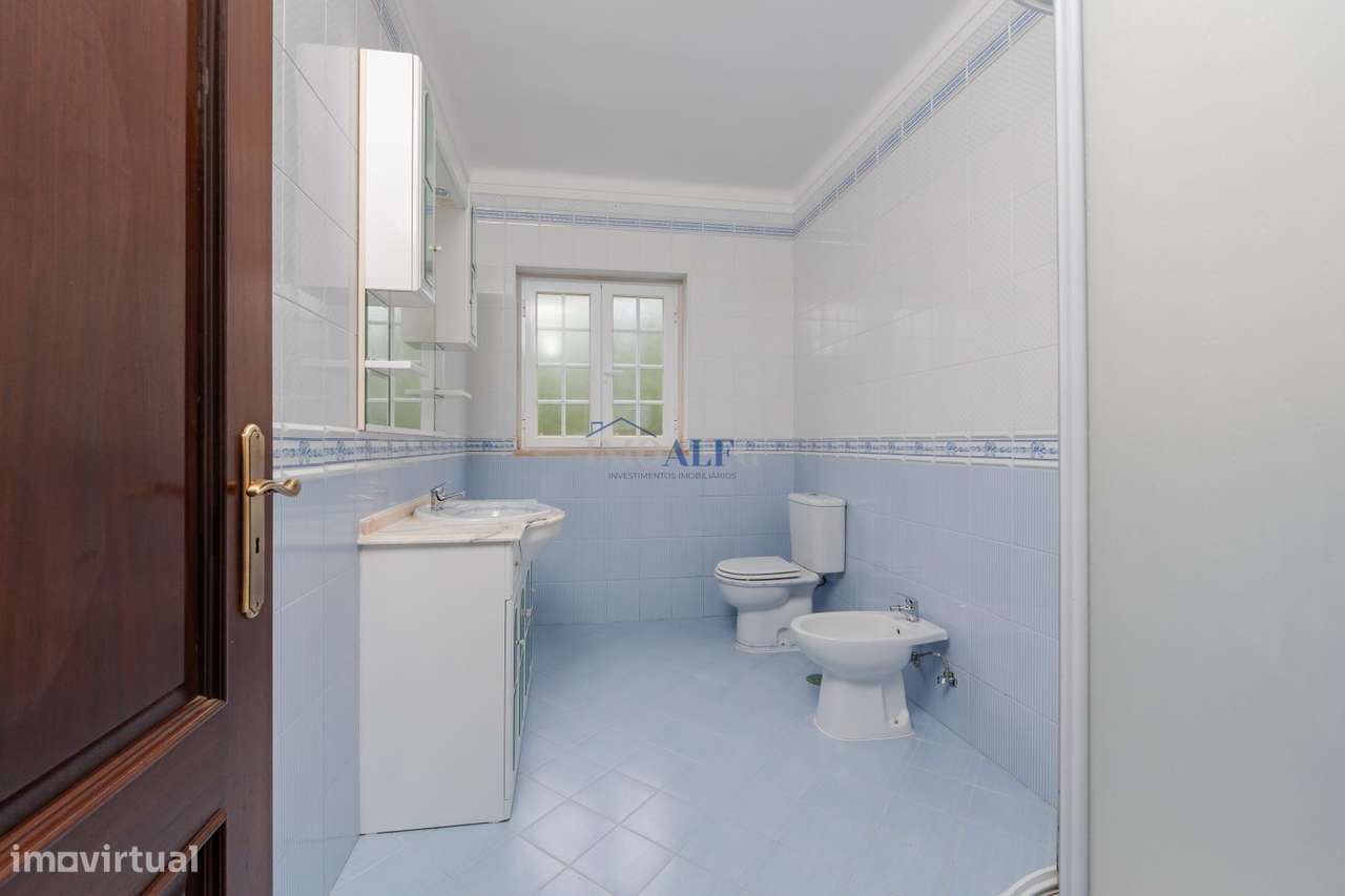 Moradia T7 com terreno perto de Vila Franca de Xira-9