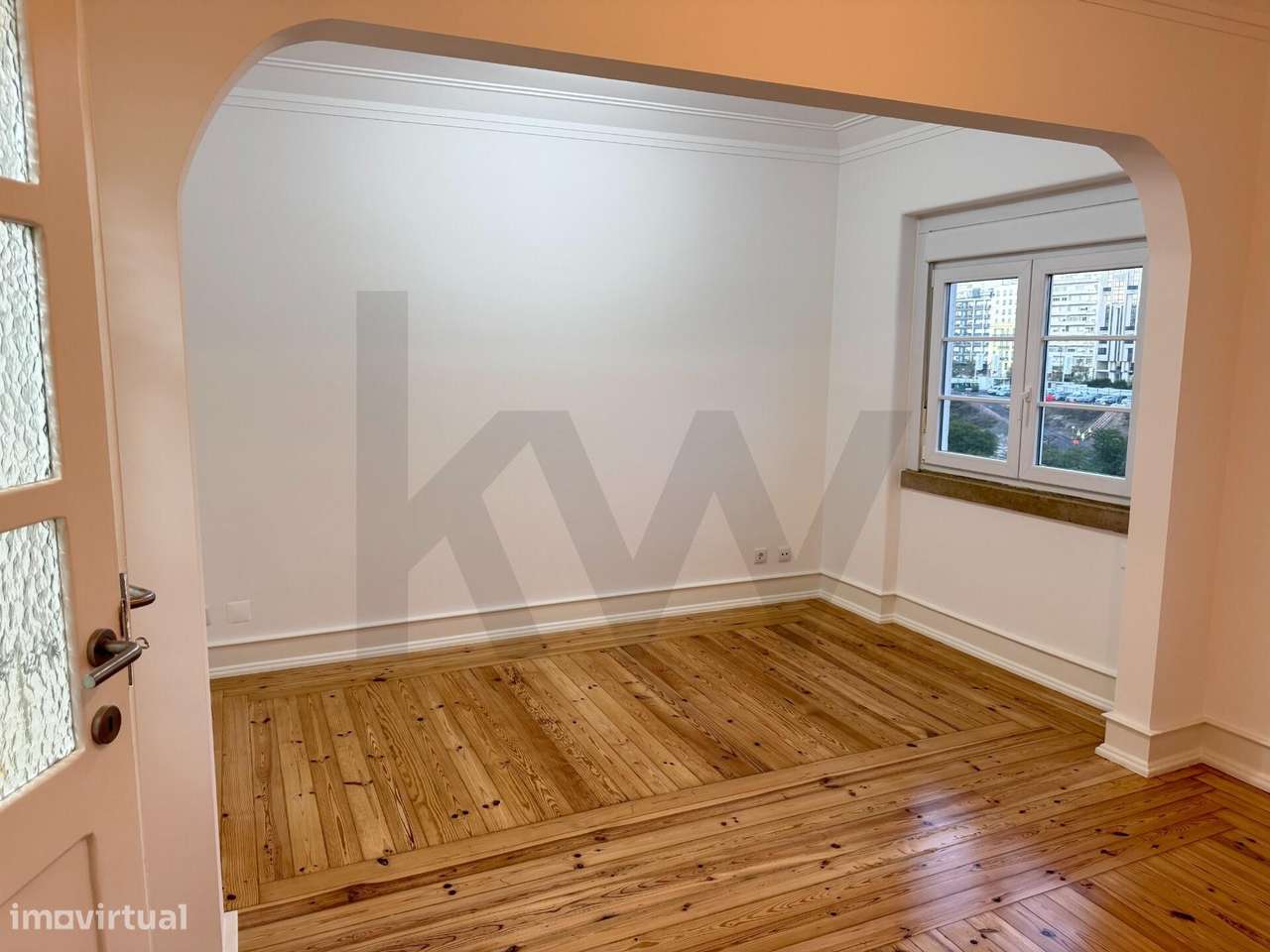 Avenidas Novas – T1 com Varanda e Excelente Acessibilidade - Grande imagem: 5/17