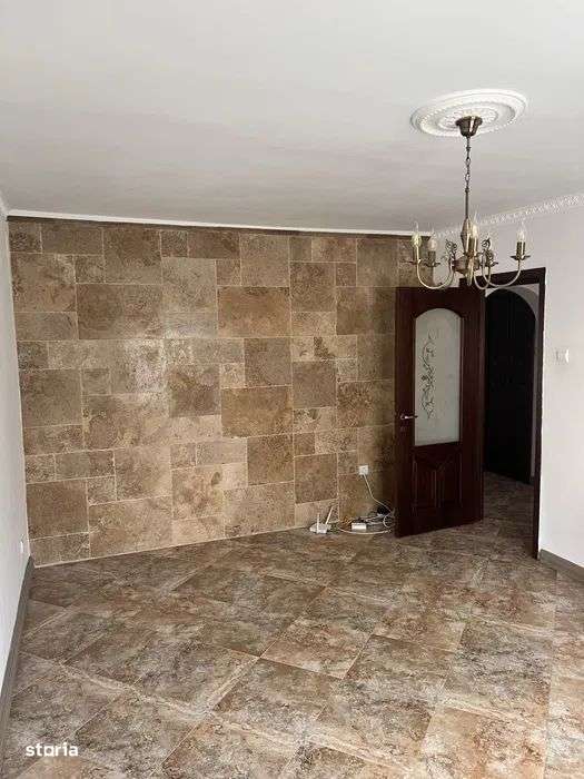 Faleza Nord 3 camere decomandate, etajul 1. - Imagine principală: 2/20