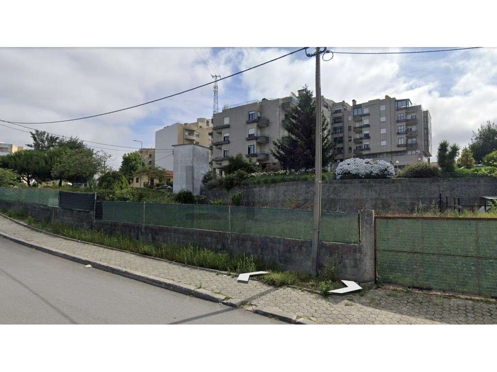 Terreno Misto com 790 m2, para Venda na Arrifana, Aveiro - Grande imagem: 4/12