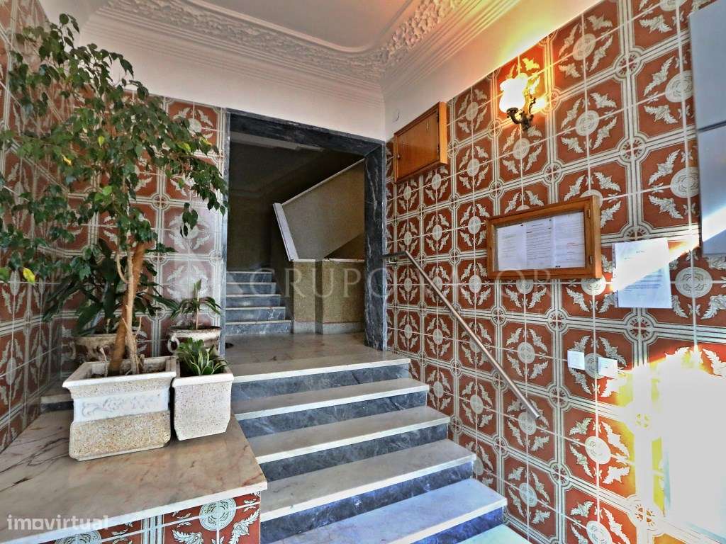 Apartamento T2 com Arrecadação, Algueirão Mem Martins-21