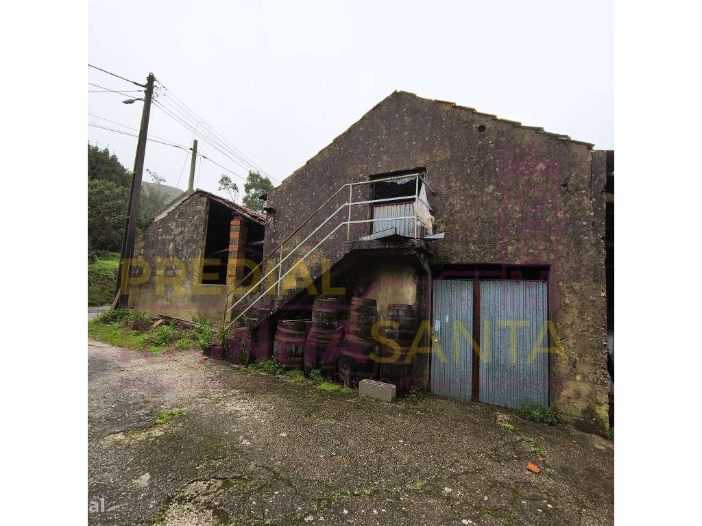 Moradias com terreno para recuperar - Ourém - Grande imagem: 4/7