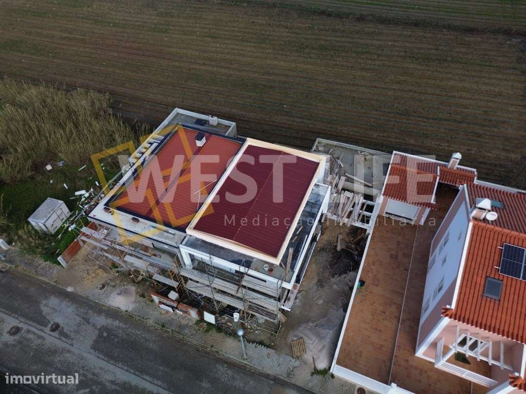 Moradia T3 com três magnificas suítes - NOVA-20