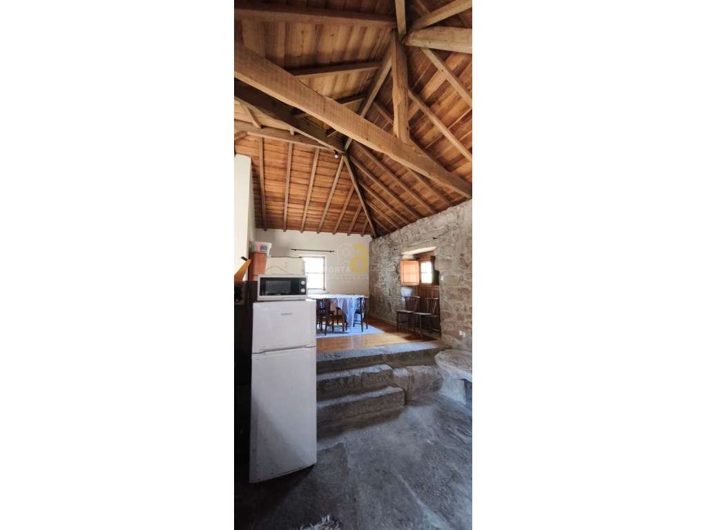 Casa Rústica em Pedra - T3 com Terreno | Lugar da Fragoa, Cabeceira... - Grande imagem: 4/37