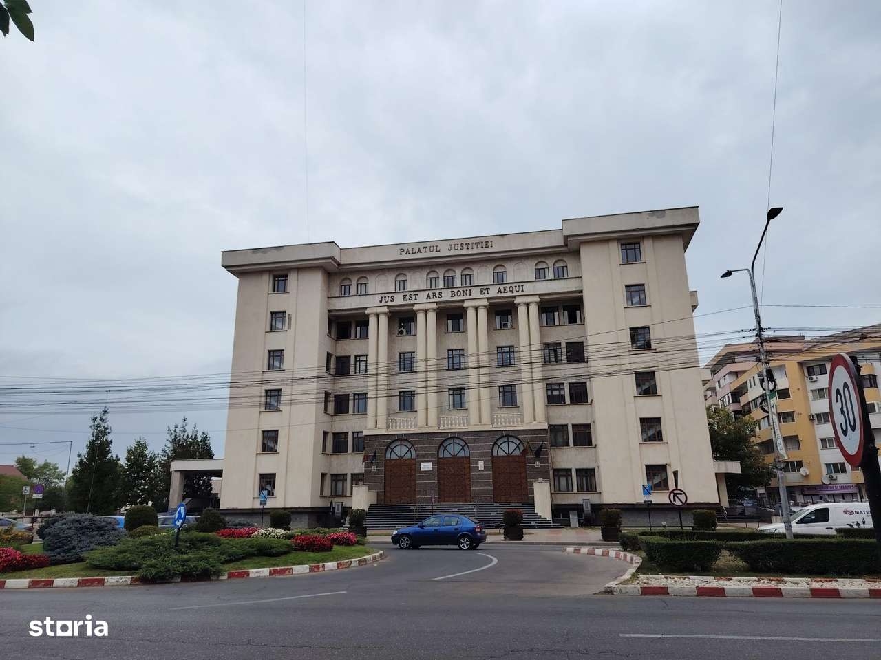 Apartament 2 camere, 65 mp-cu posibilitate de transformare in 3 cam-0