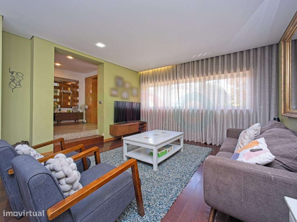 Moradia T3 em Vale S. Cosme- Piscina e jardim privativo-12