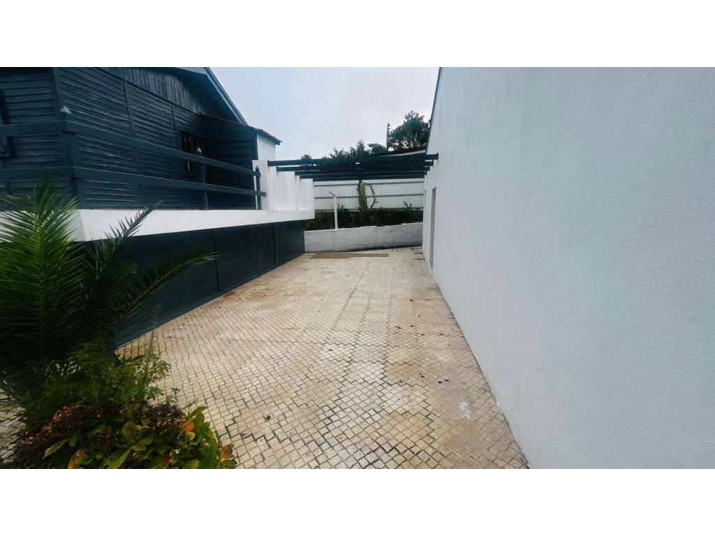 Moradia Isolada T3 em lote de 667m2 em Lagoa de Albufeira, Sesimbra - Grande imagem: 4/38