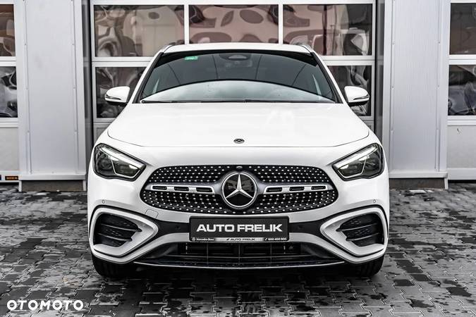 Mercedes-Benz GLA 250 e PHEV AMG Line 8G-DCT - 5