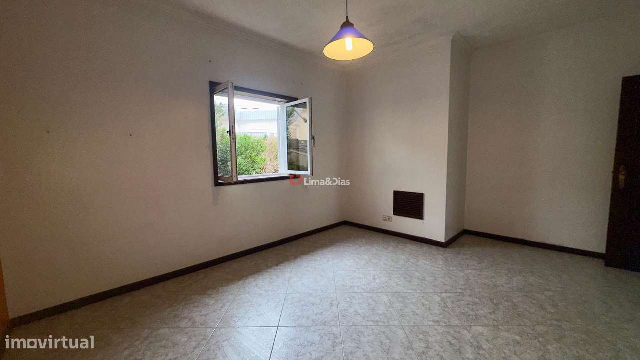 Moradia Isolada T4 Venda em Santa Maria da Feira, Travanca, Sanfins e-21