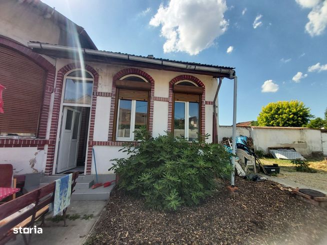 Casa de vanzare, central/ zona Parcului Bratianu - Magheru din Oradea-0