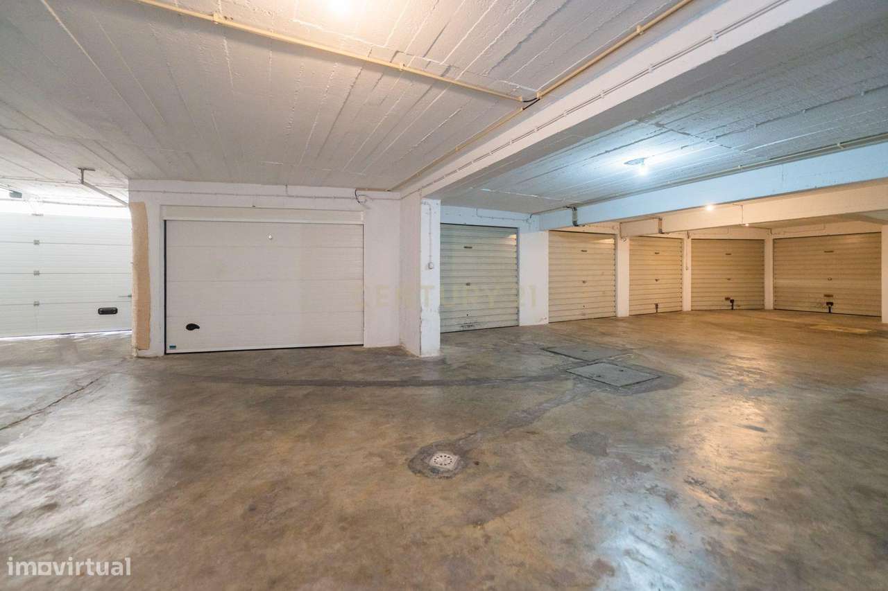 Excelente T4 c/Box | São Domingos de Rana-48