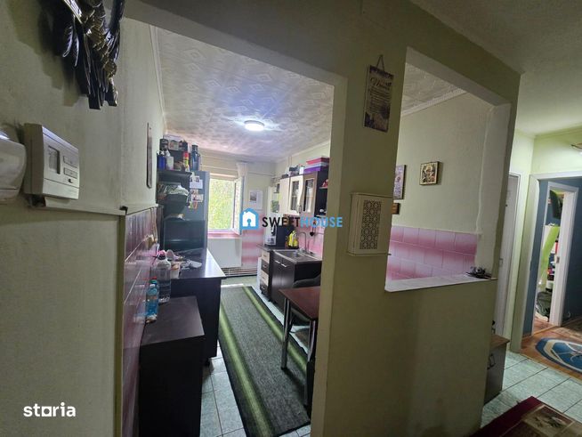 Apartament cu 3 camere  etajul 1 de vanzare in Fagaras-8