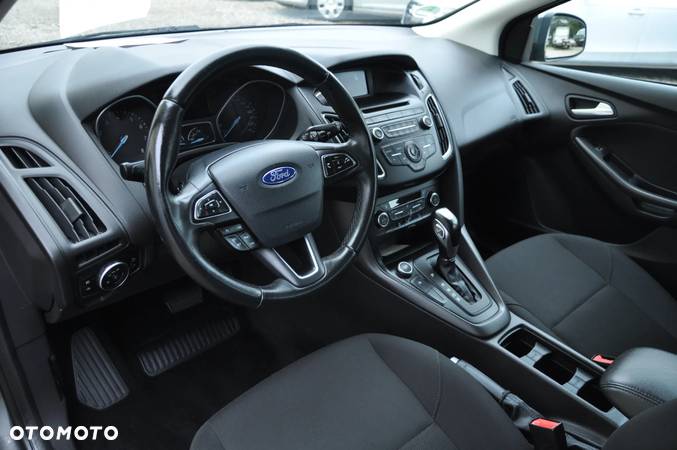 Ford Focus - 19