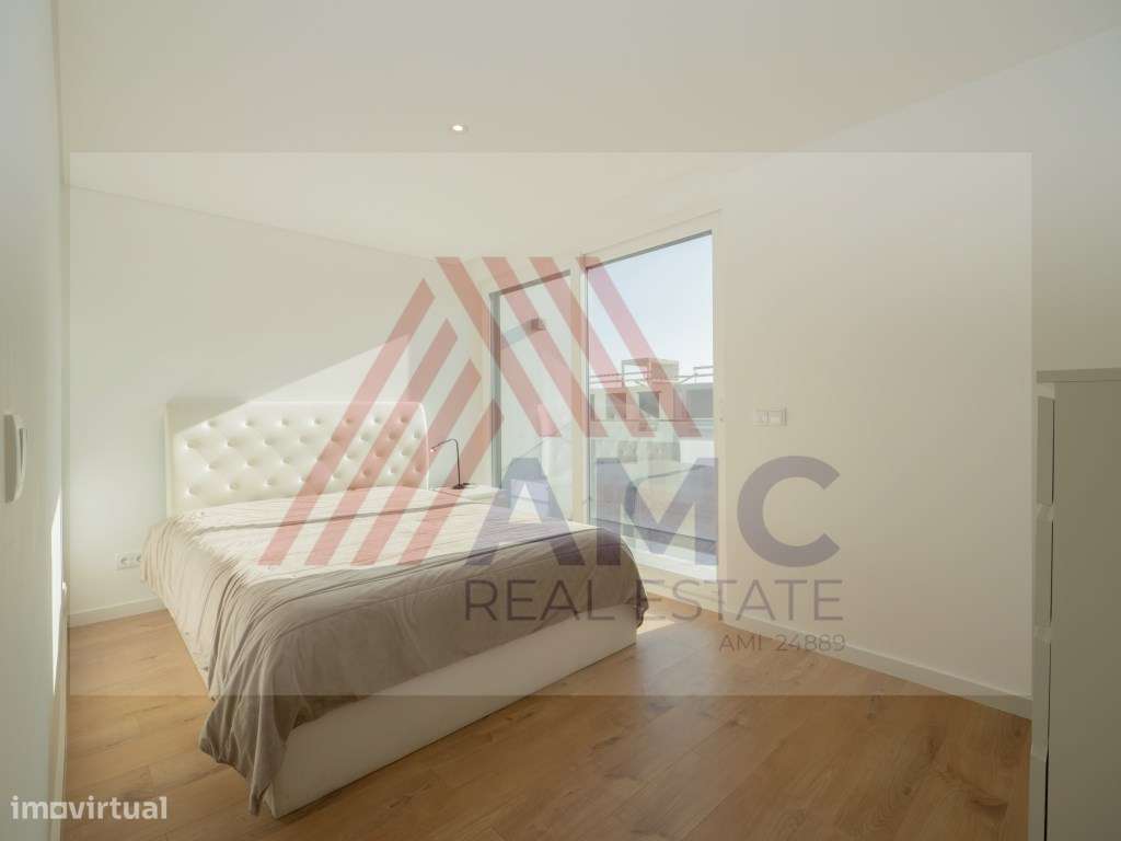 VENDE-SE MORADIA T3 NOVA COM PISCINA PRIVATIVA E GARAGEM-55