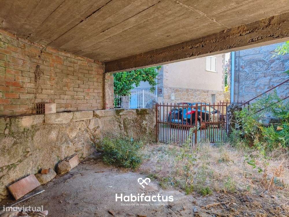 Moradia T3 em Pedra Remodelada para venda em Viseu-21