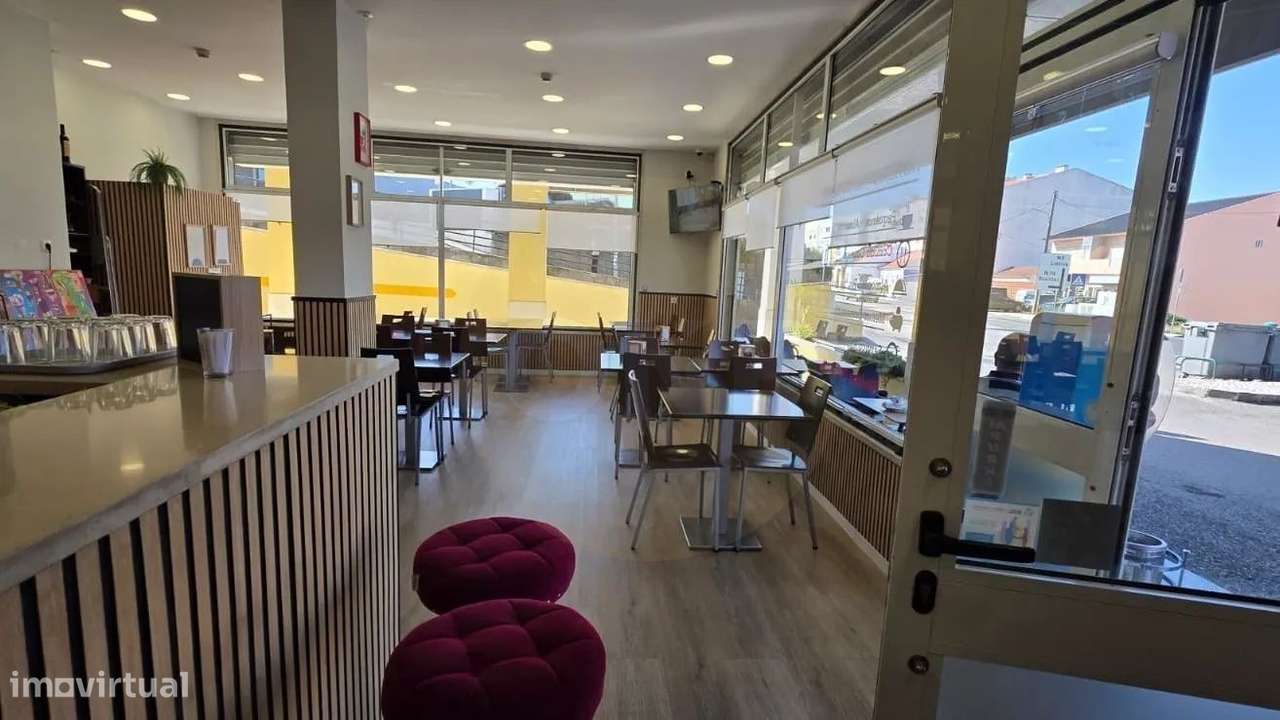 Restaurante/Café para Trespasse na Venda do Pinheiro | Mafra-1