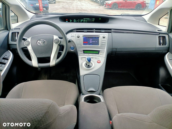 Toyota Prius - 13