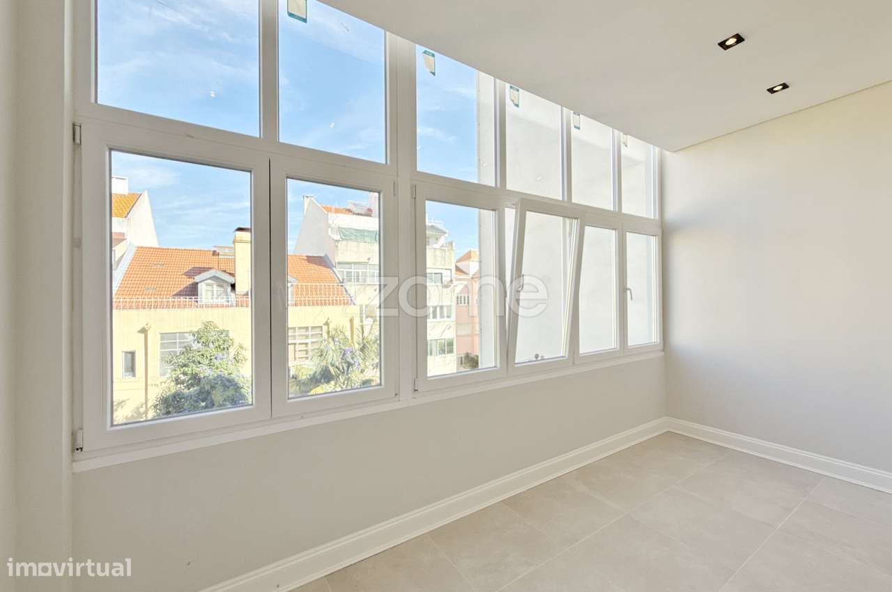 Apartamento T3 remodelado na Avenida Almirante Reis - Lisboa-11