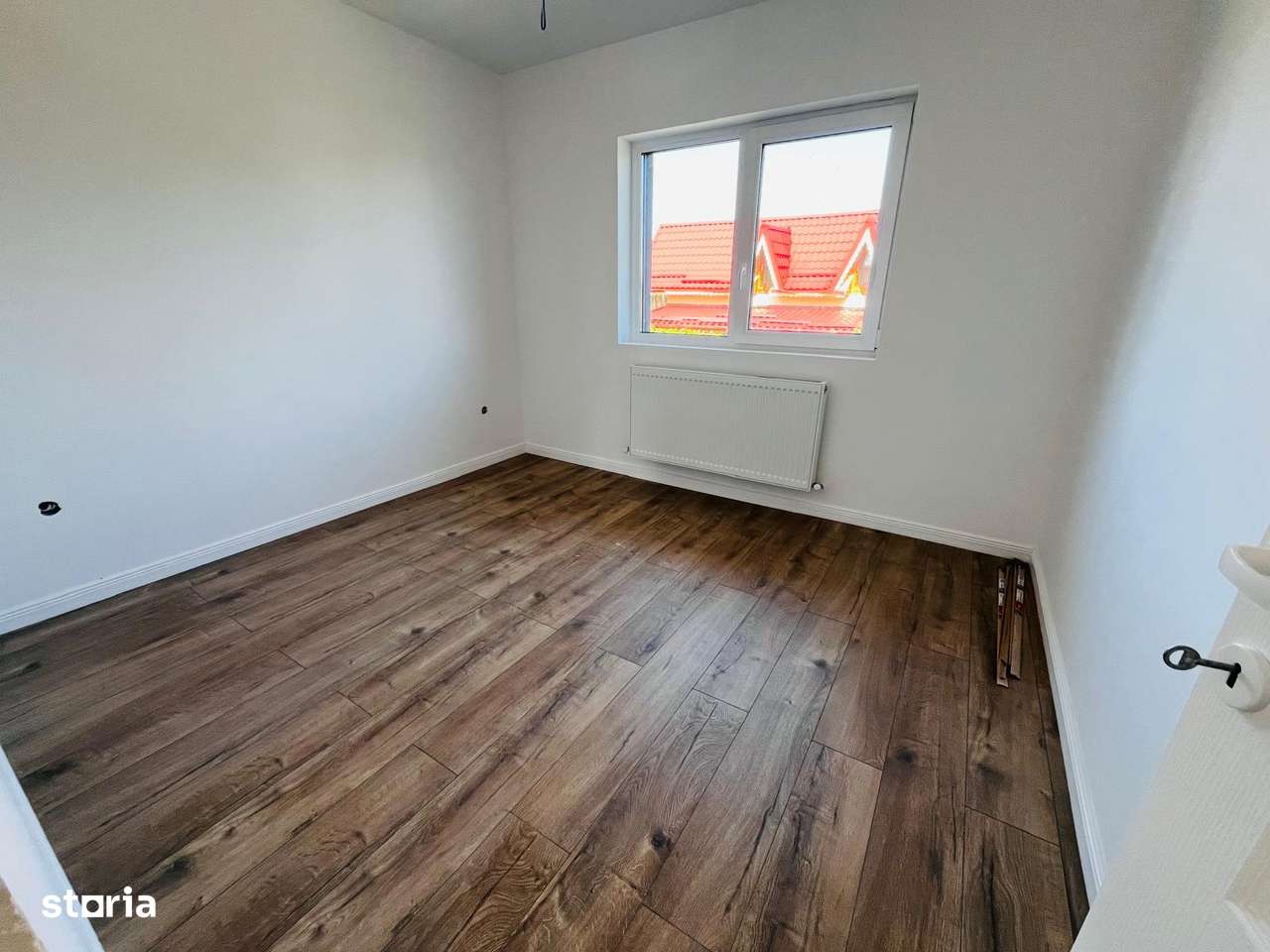 Casa noua cu 4 camere - Imagine principală: 5/9