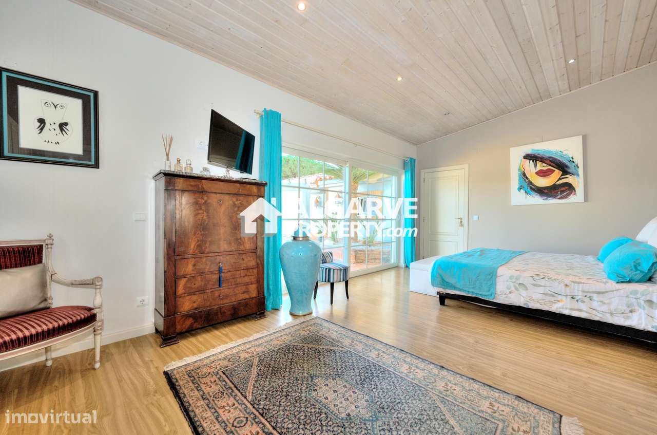 Moradia V4 térrea perto da praia entre Vilamoura e Vale do Lobo-32