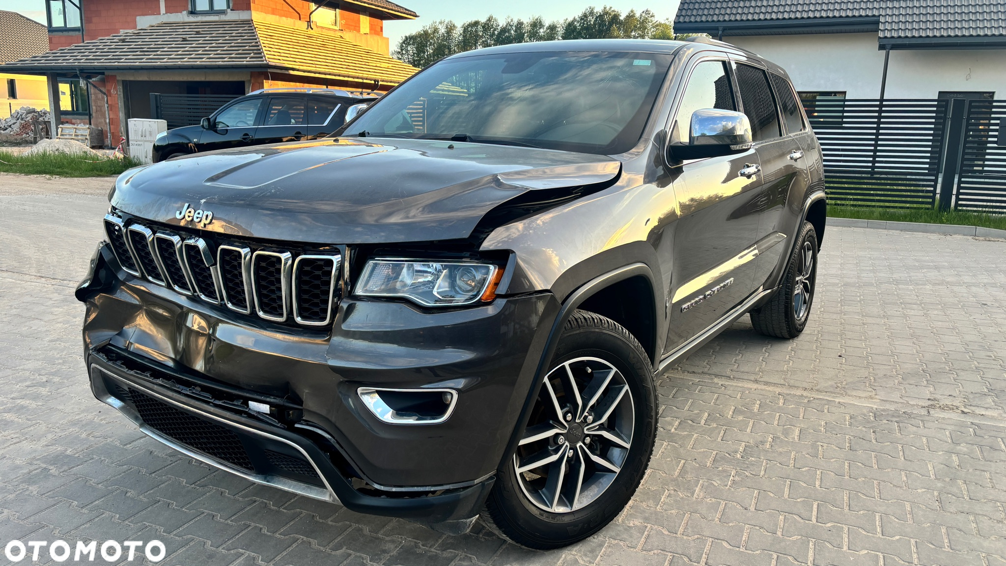 Jeep Grand Cherokee - 2