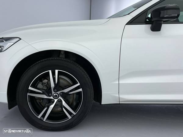 Volvo XC 60 2.0 B4 R-Design - 31