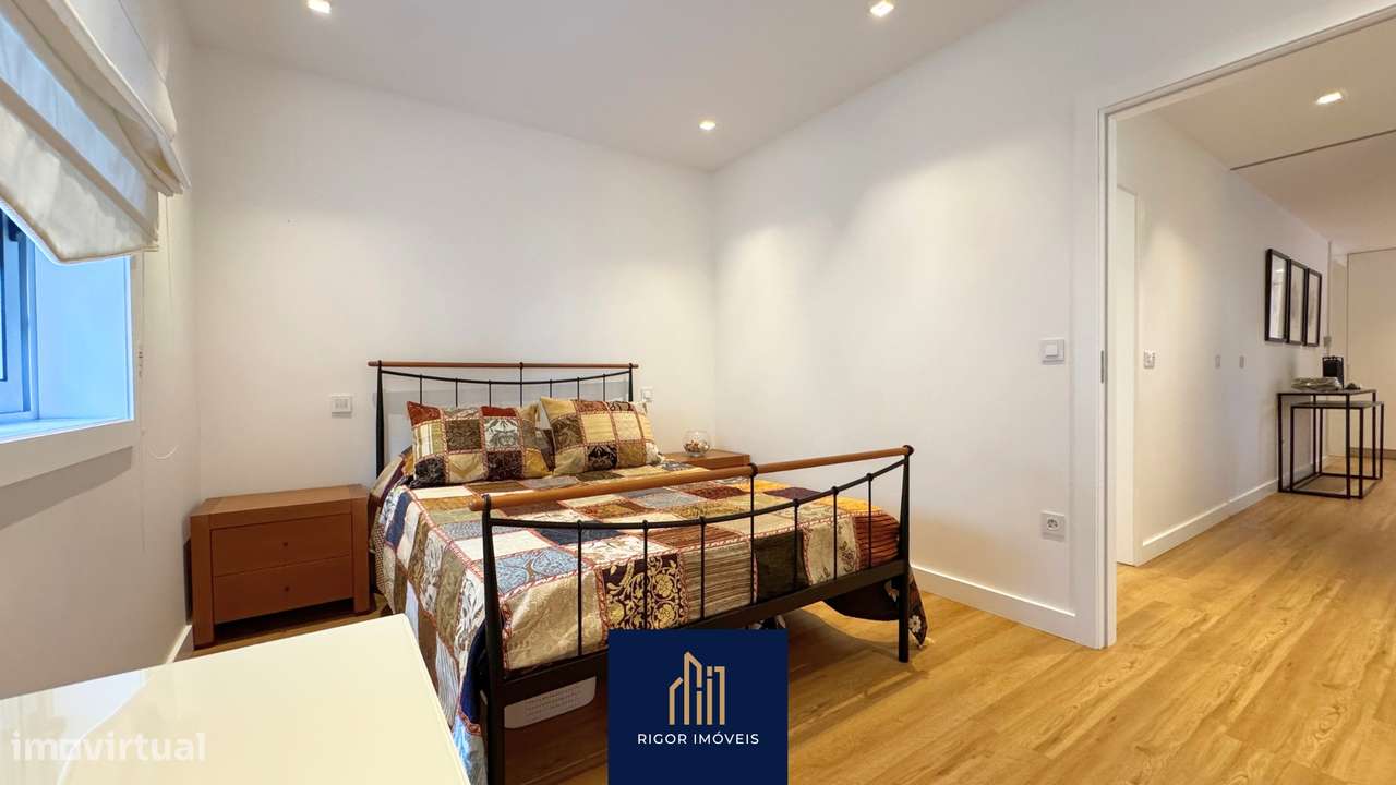 Apartamento T4 Zona Balnear Póvoa de Varzim, Avenida Santos Graça-21