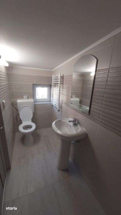 Camera pentru fata linistita – studenta sau salariata - Imagine principală: 2/15