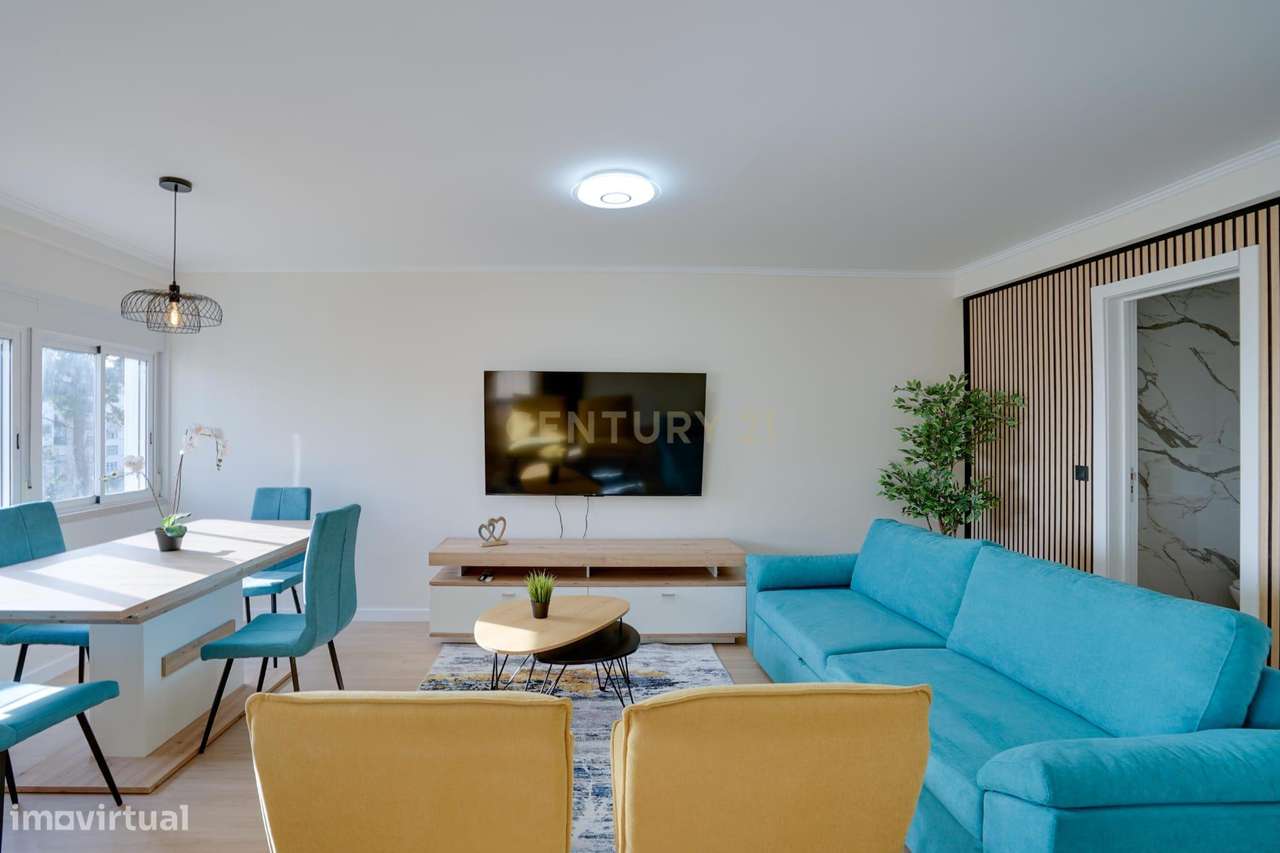 Apartamento T2 remodelado na Rinchoa-6