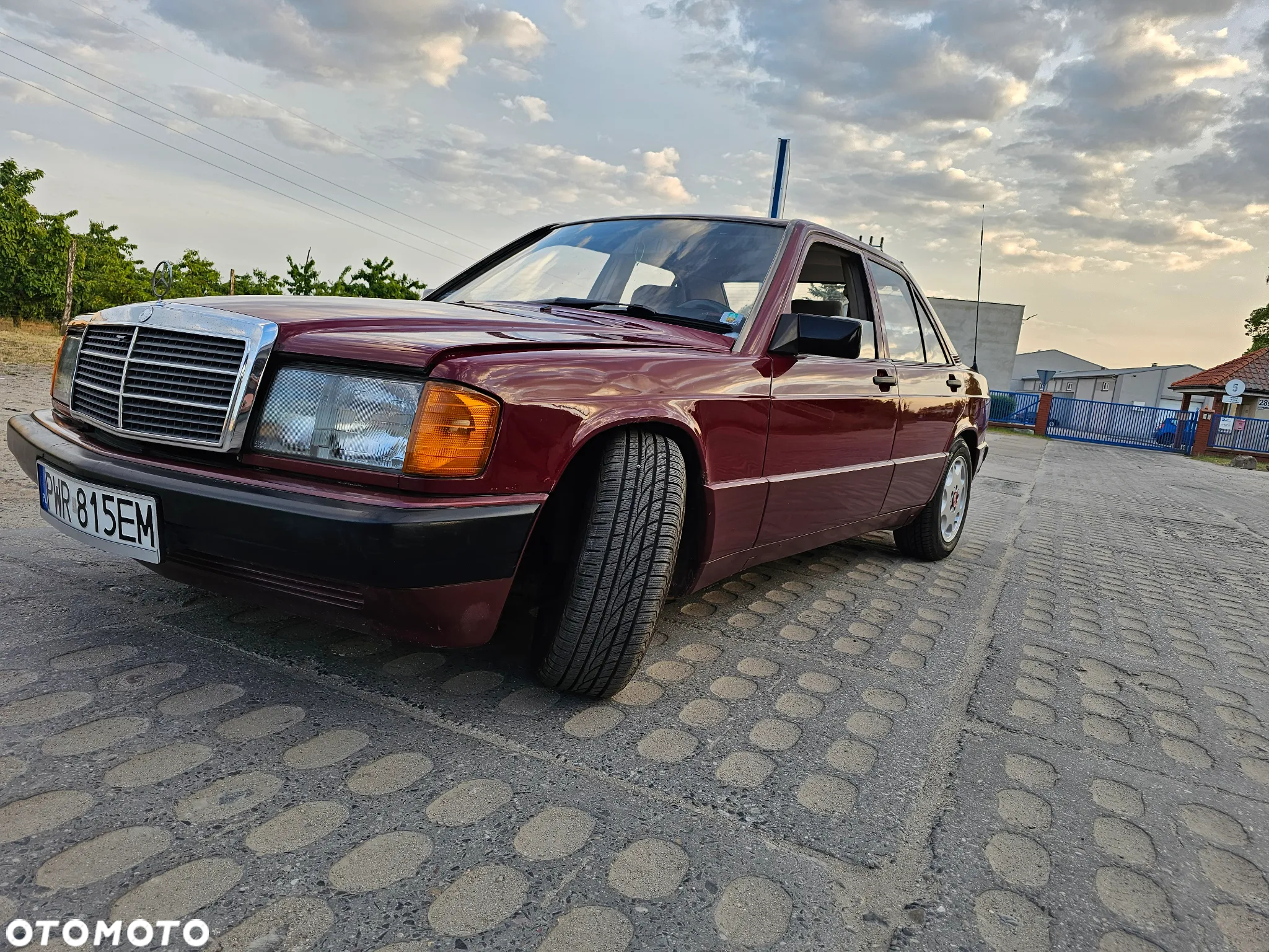 Mercedes-Benz W201 (190) - 3