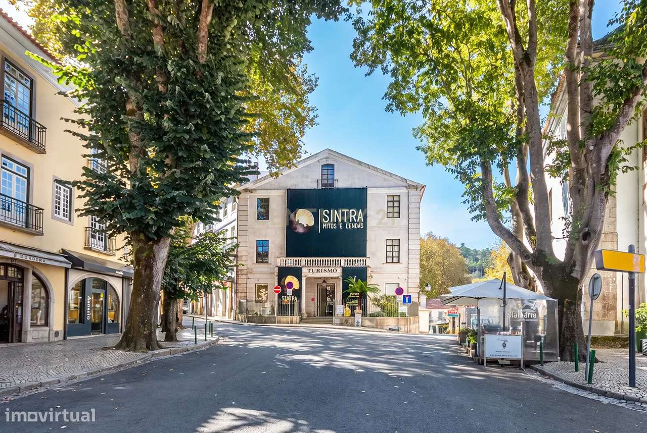 Hotel de 4 Estrelas com Projeto Aprovado e Mobilidade Única na Vila de-14