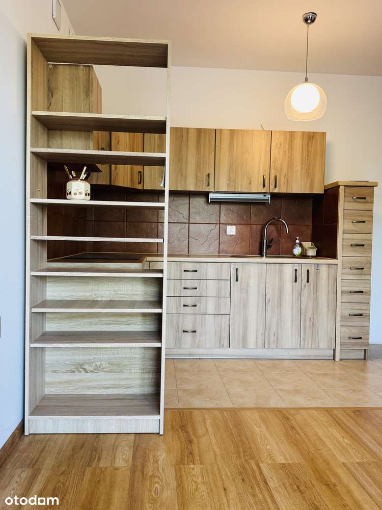 2. Pokoje, duży balkon, cicha okolica.-5