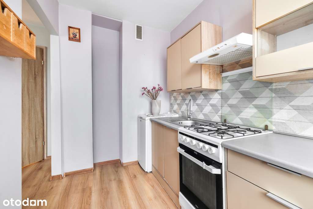 Kawalerka 26m² z odzielną kuchnią i balkonem - Pełny obrazek: 5/8