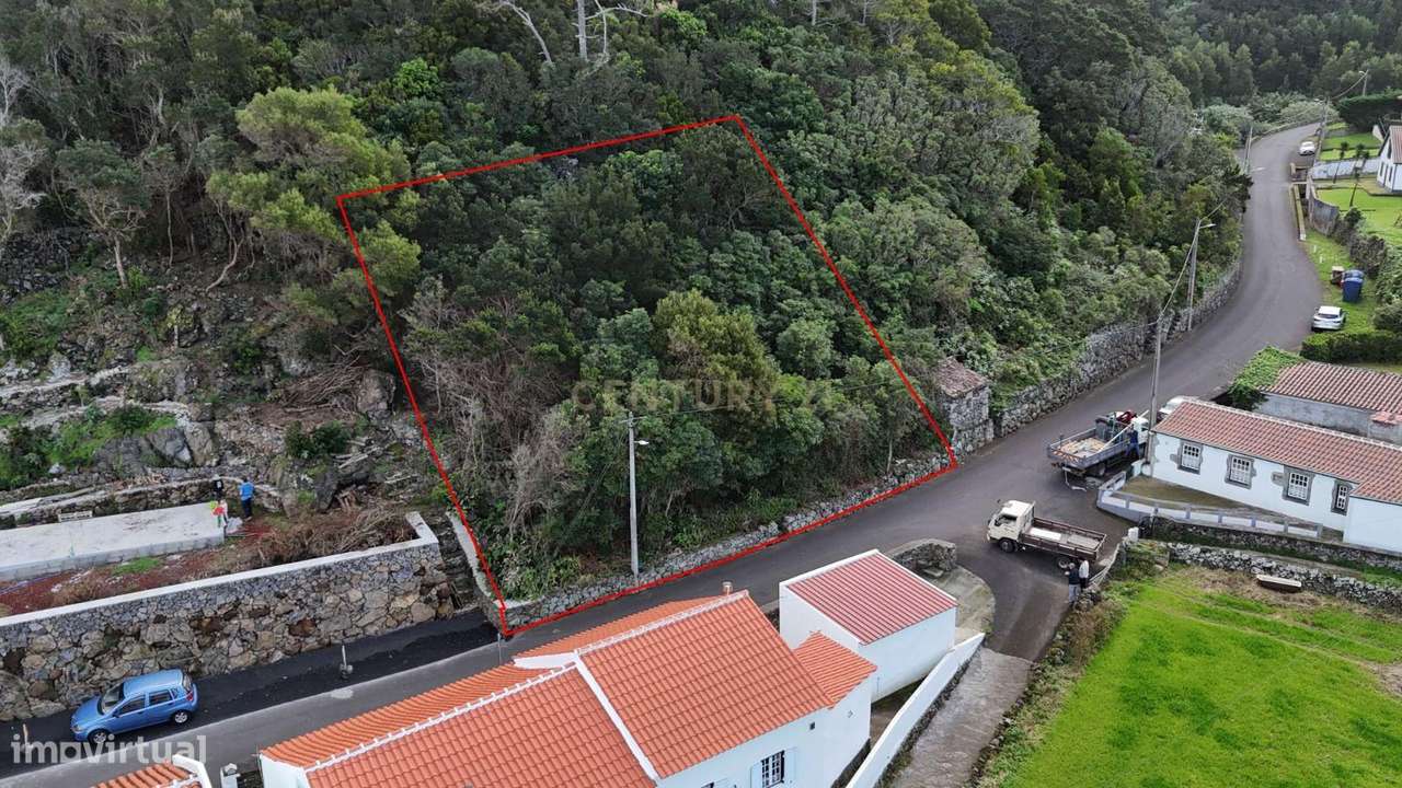 Terreno para Construção nos Biscoitos com Vista Mar-3