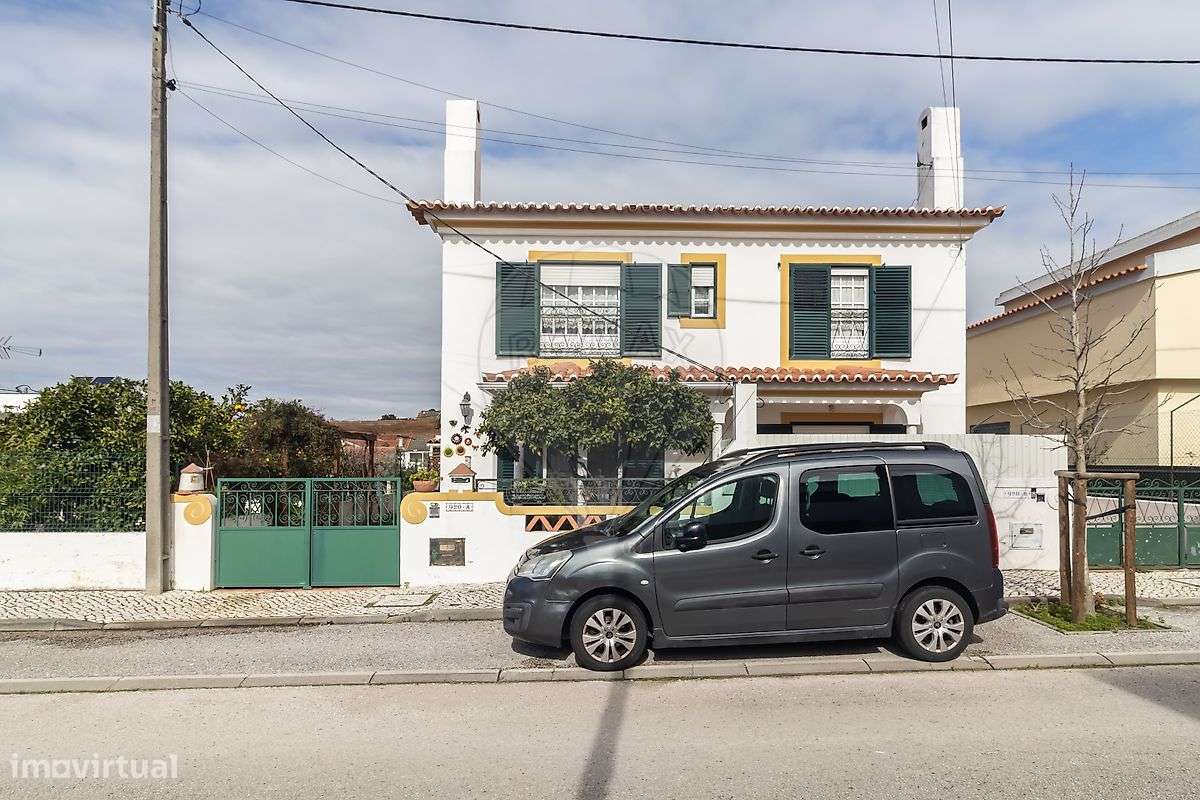 Moradia Geminada T3+2 – Quinta do Conde para venda-17