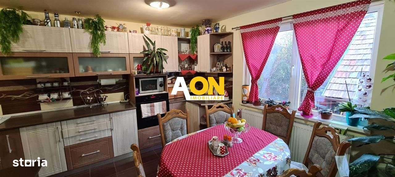 Casa de vanzare, Ultracentral, Pretabil Pensiune/Birouri/Cabinet - Imagine principală: 1/18