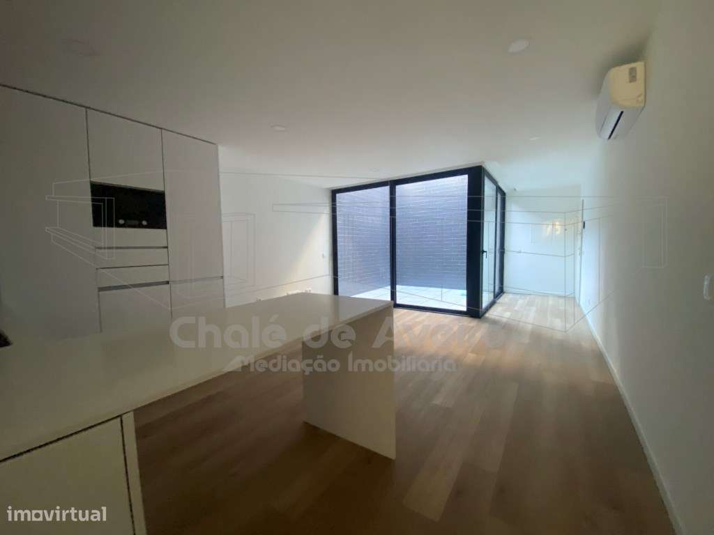 Apartamento T1 centro de Aveiro com lugar de estacionamento - Grande imagem: 4/20