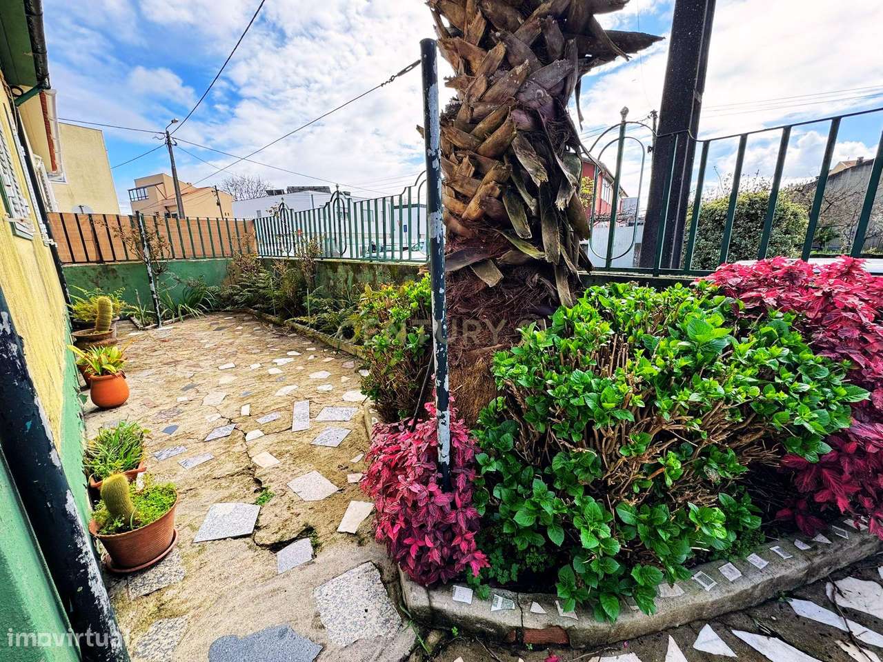 Moradia T2 - Oportunidade de Investimento – Imóvel Arrendado com Rendi - Grande imagem: 2/12