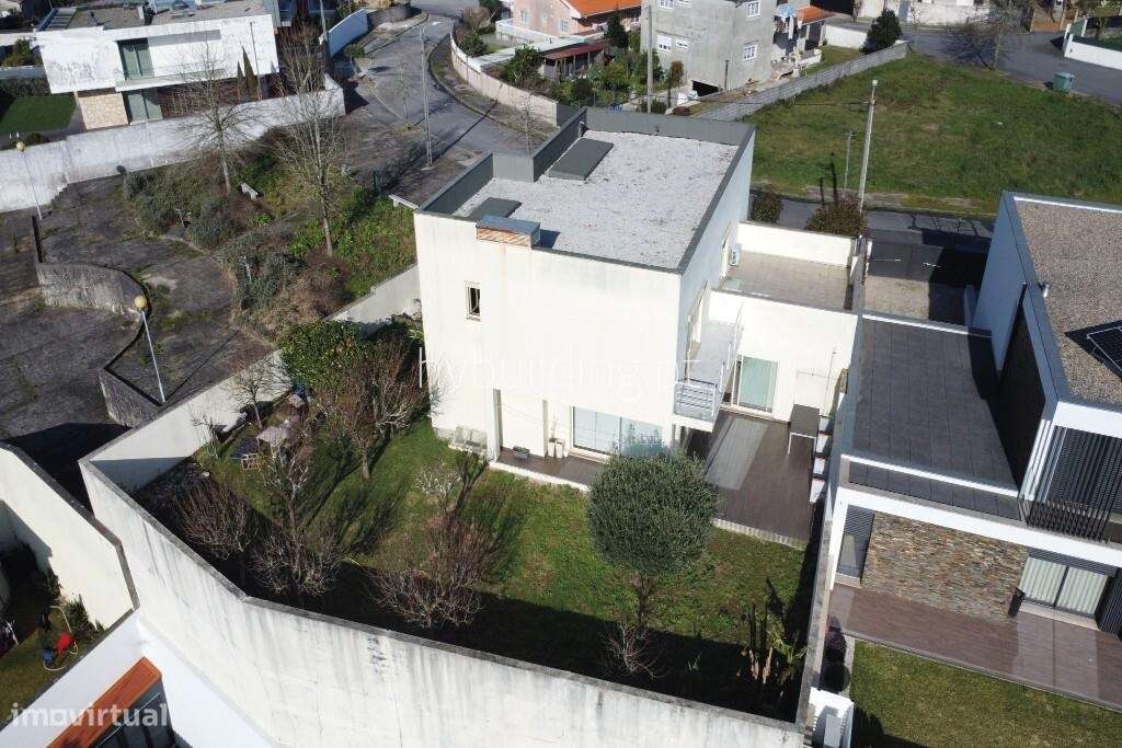 Moradia T3 Individual em Tamel (São Verissimo), Barcelos - Grande imagem: 2/16