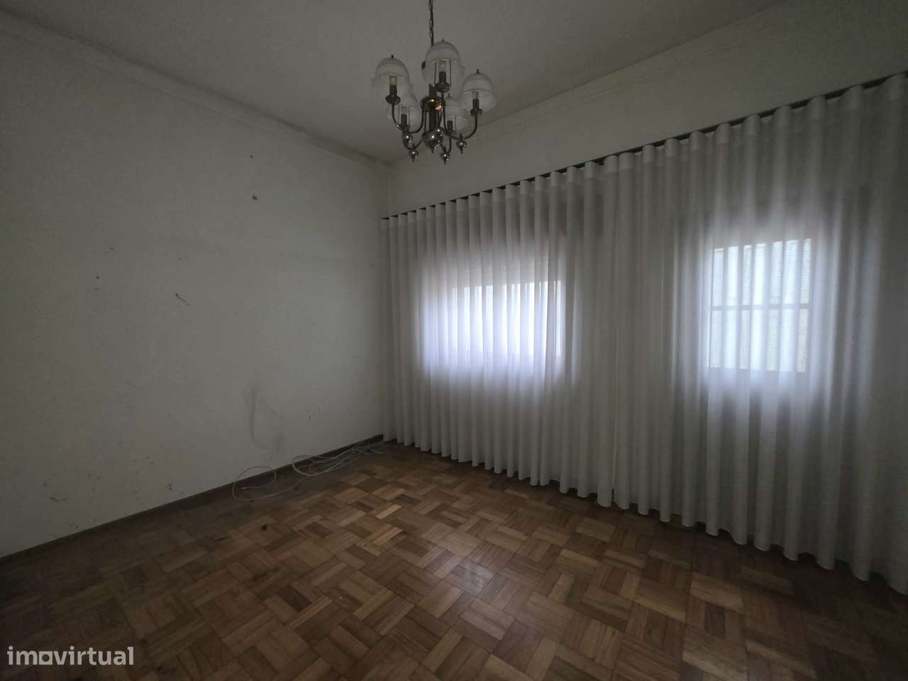 Oportunidade moradia térrea junto Pingo Doce Valadares - Grande imagem: 2/20