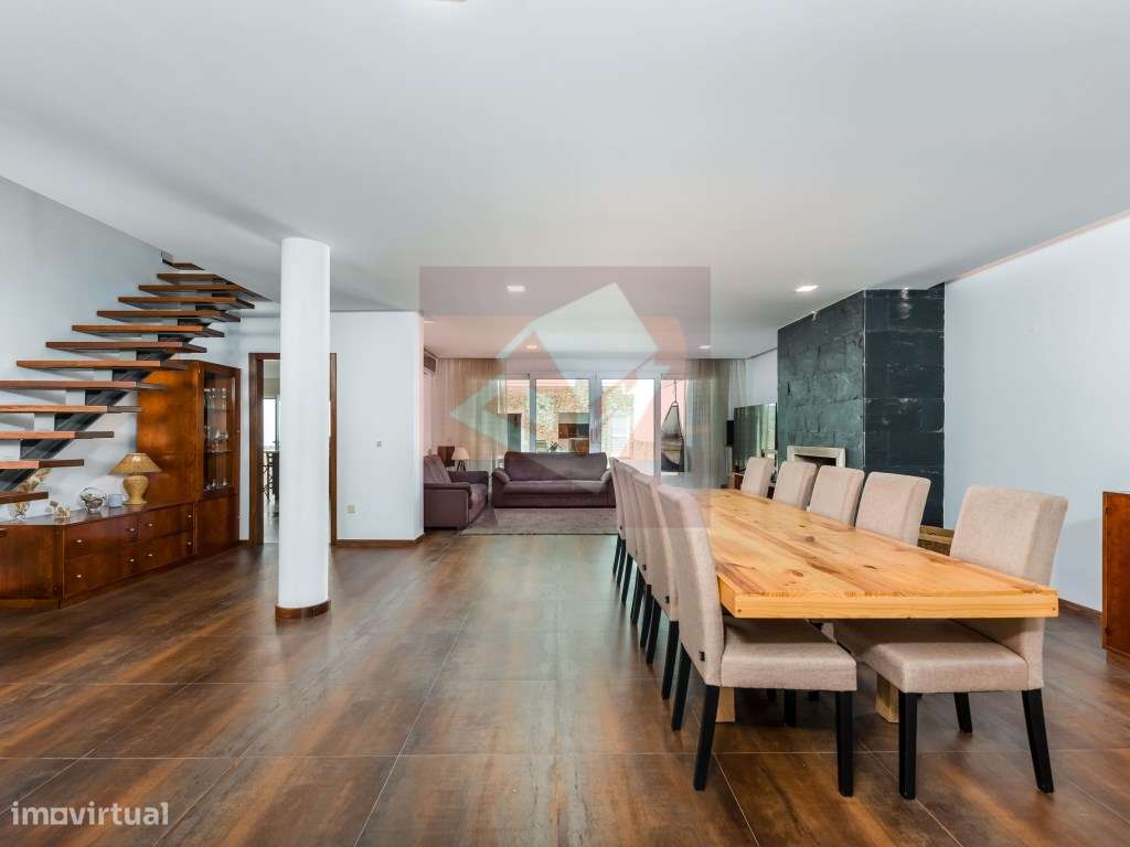 Moradia V5 com piscina em Caneças-10