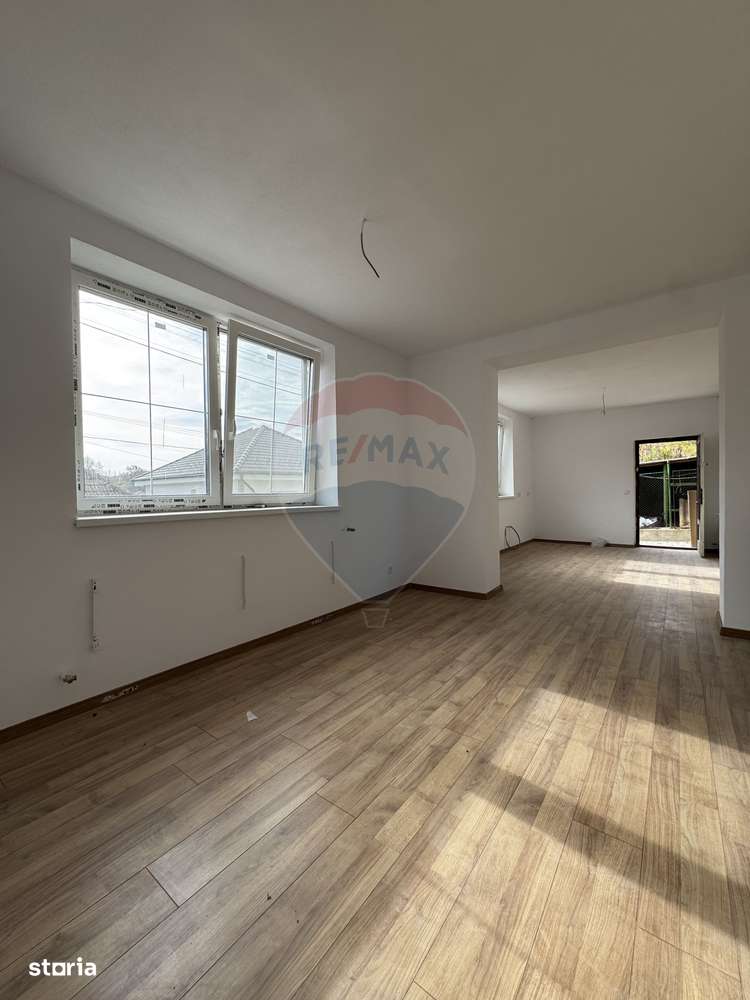 Casă complet renovată la interior în cartierul Vitrometan-0