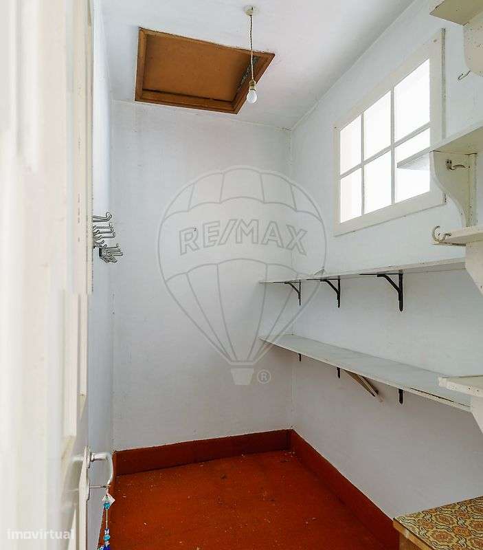 Moradia T8 para venda-6