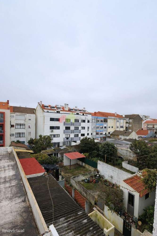 Apartamento T4 totalmente remodelado | Av. Afonso Henriques – Barreiro-13