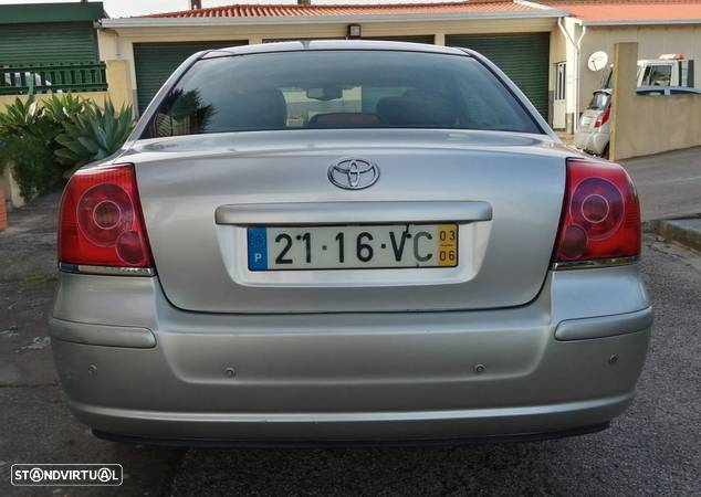 Toyota Avensis SD 2.0 D-4D Sol S/GPS - 6